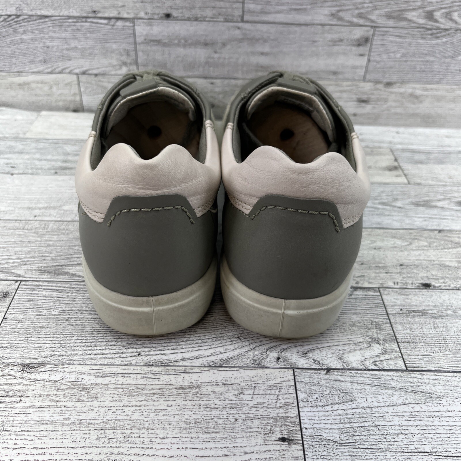 Ecco Soft 7 Gray Leather Shoes Sneakers Women Size EU 40 US 9-9.5