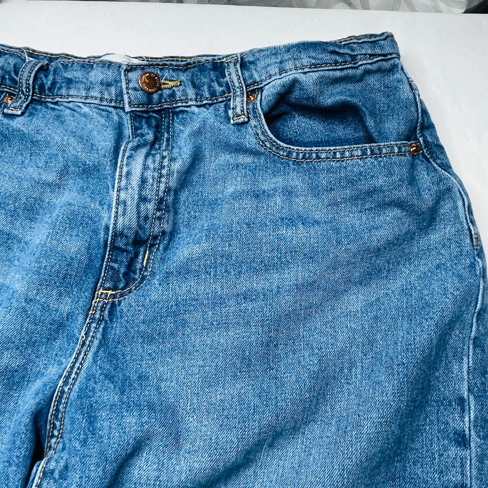 Universal Thread Women’s 12/31 R Boyfriend Patch Detail Raw Hem Jeans 31×29