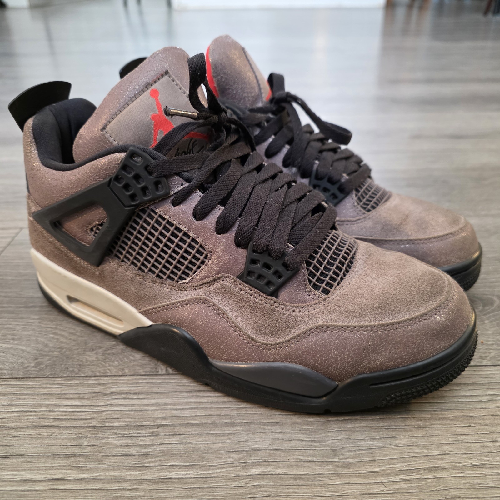 Size 10 – Jordan 4 Retro Mid Taupe Haze