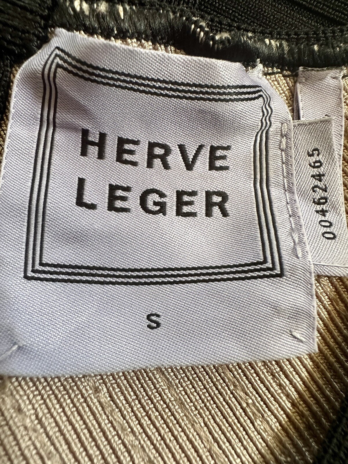 $2.500 HERVE LEGER SEQUENCED SLEEK SILHOUETTE DRESS SIZE 4 S