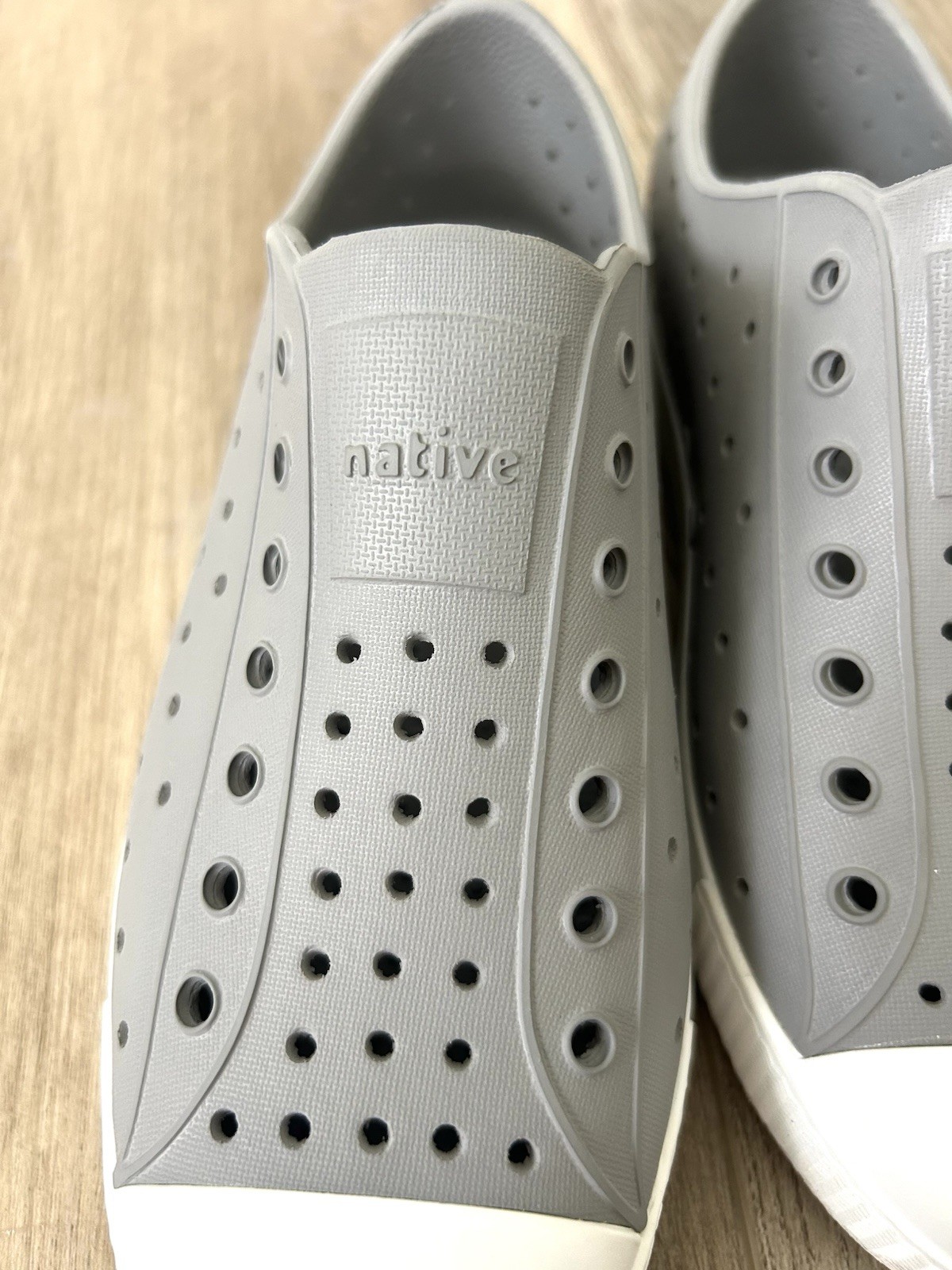 NWB Native Jefferson shoes, Gray, Size J3