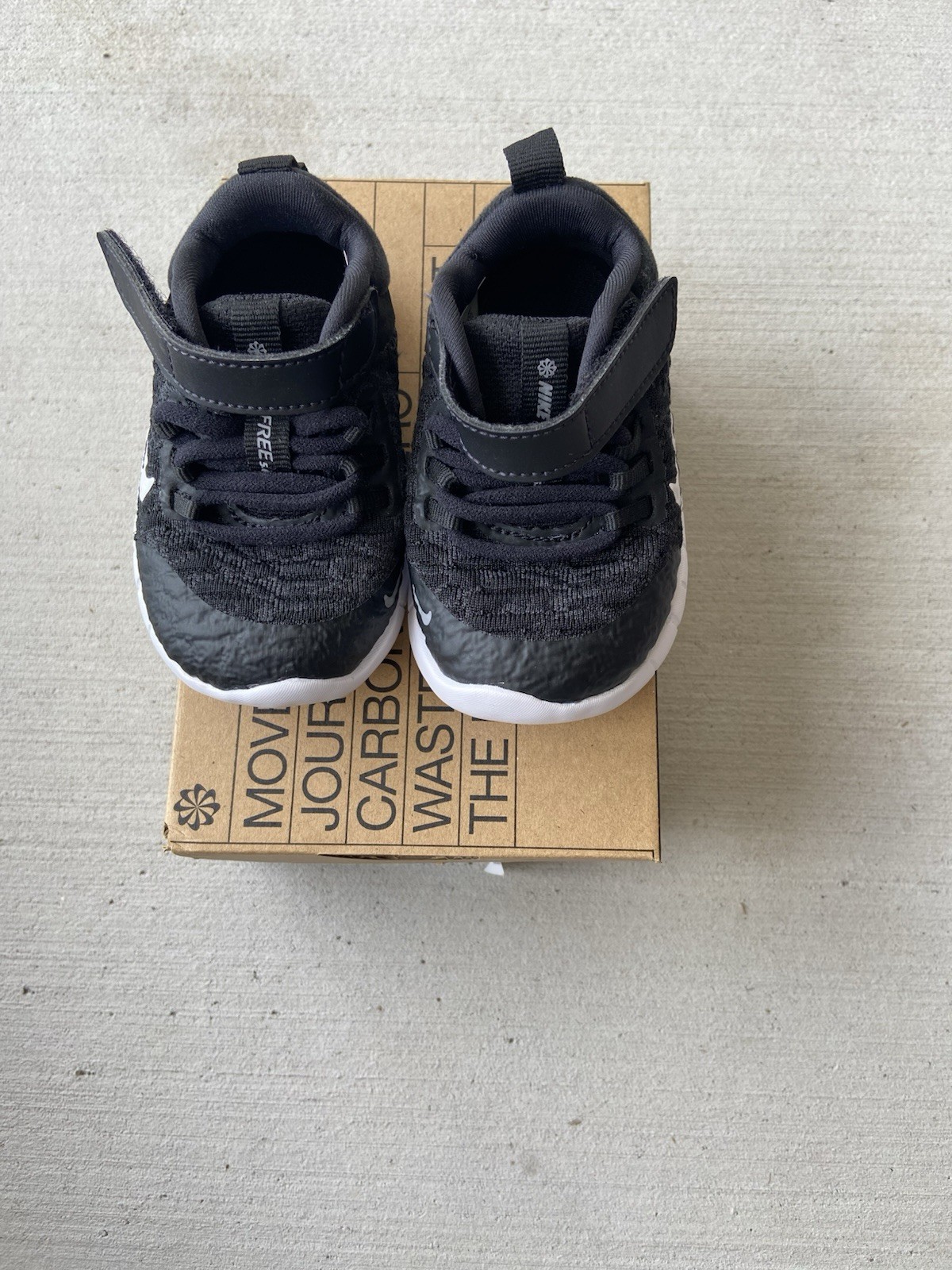 Nike Free 5.0 Black White Sneakers US Size 4C baby infant Shoes 725107-001