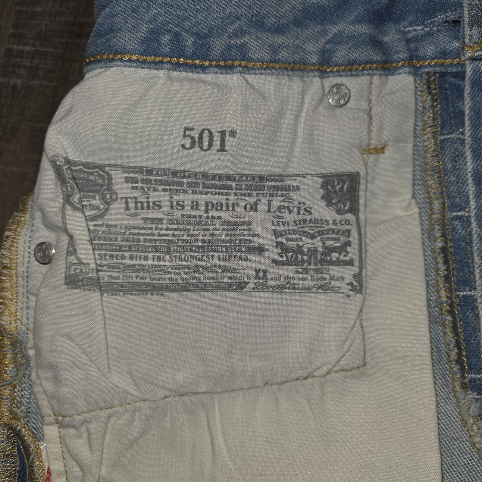 Levi’s 501s Cut Off Jean Shorts Size 26″ × 2″ Medium Wash Denim Womens Cotton