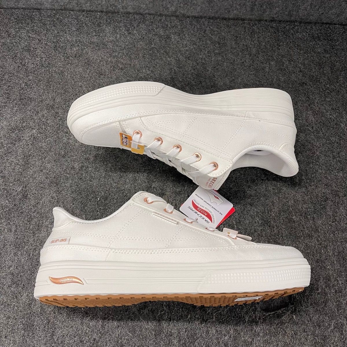 SKECHERS Arch Fit Arcade See Ya There Women’s Size 9 White 177197W