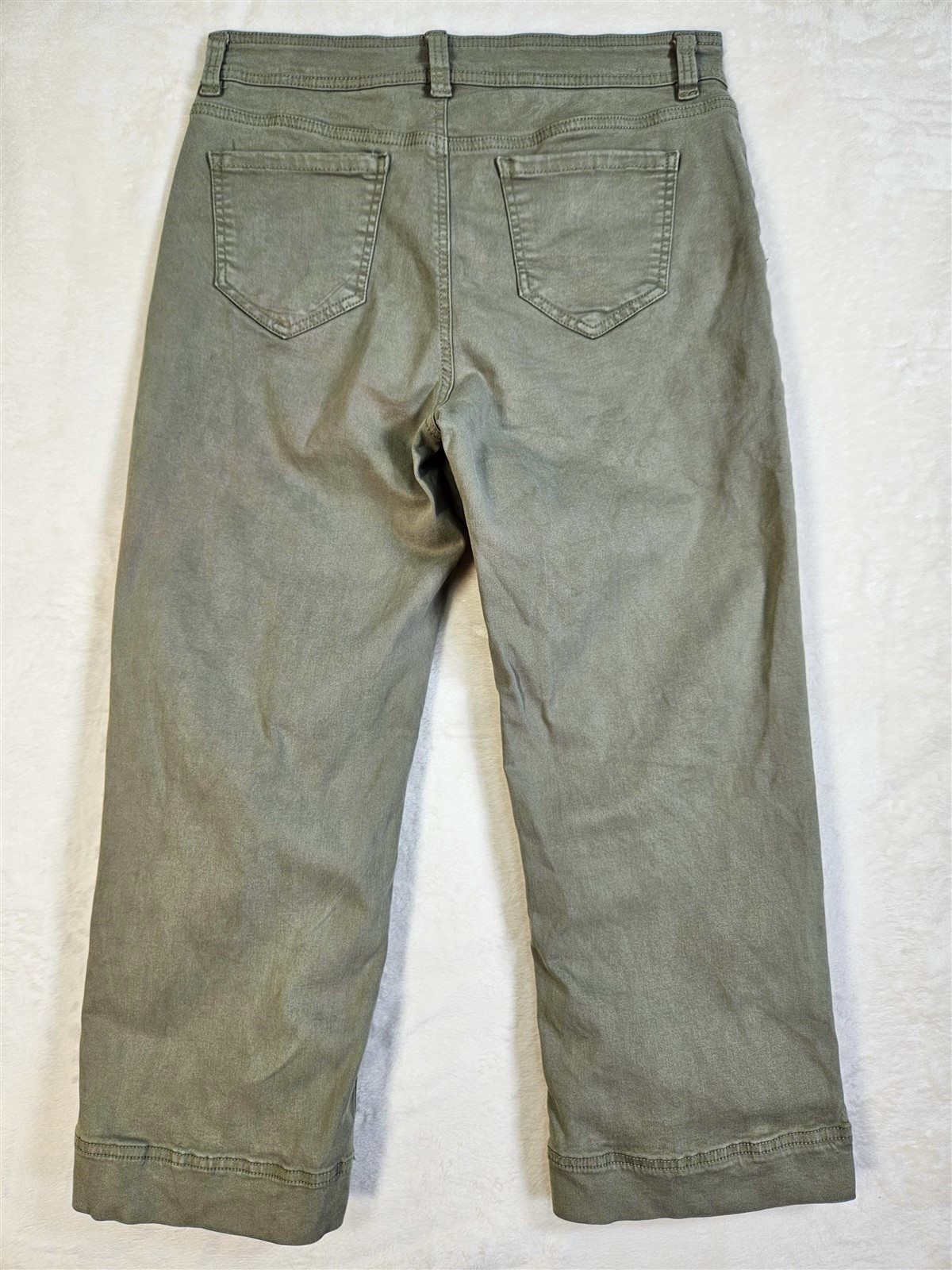 Buffalo David Bitton Crop Pants Women Size 10 Patch Pockets Stretch Green