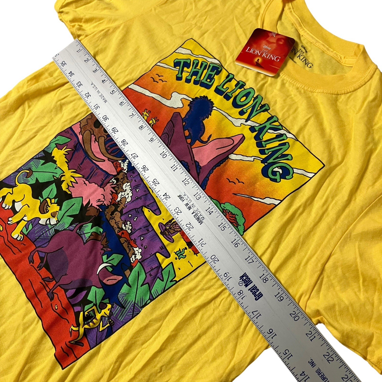 Disney The Lion King T Shirt Women L Yellow Graphic Simba Timon Pumbaa Retro Tee