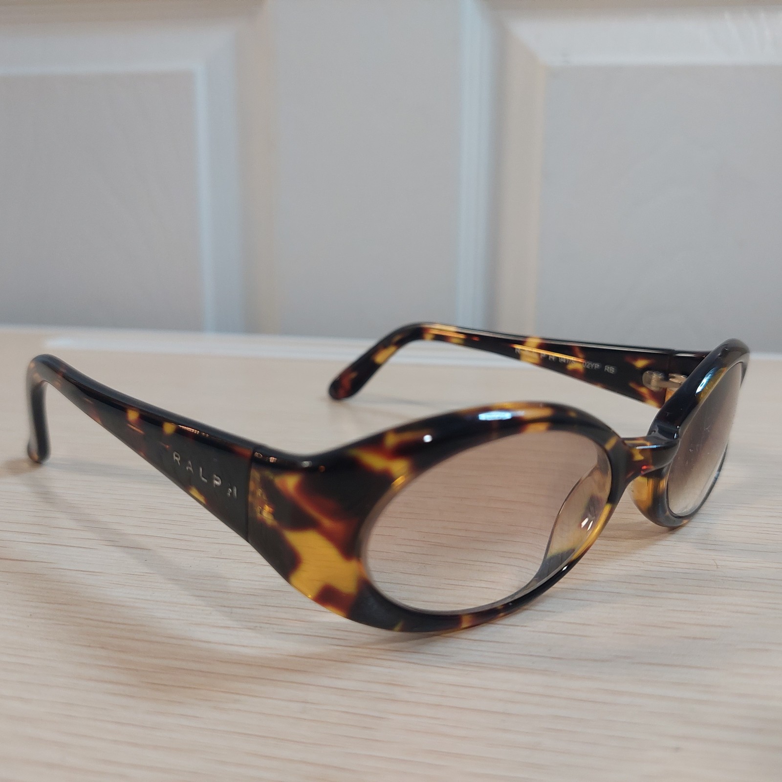 Vintage Ralph Lauren 941/S Tortoise Oval Sunglasses 90s Y2K Brown Lens 48-19mm