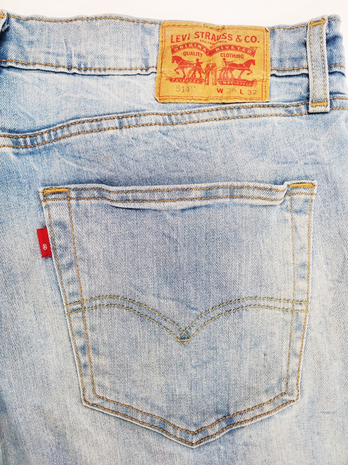 Levi’s 514 Blue Jeans, Zipper with Button Closure, Men’s 36×32