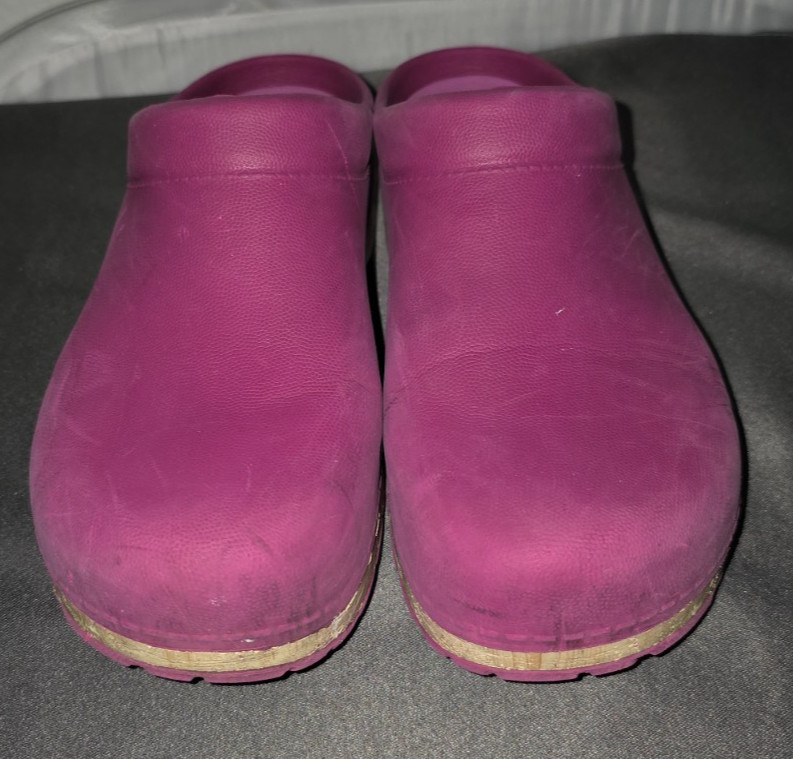 2025 Dansko Women’s Kane Molded Fushia EVA Clog Size 42 EU /11.5-12 US
