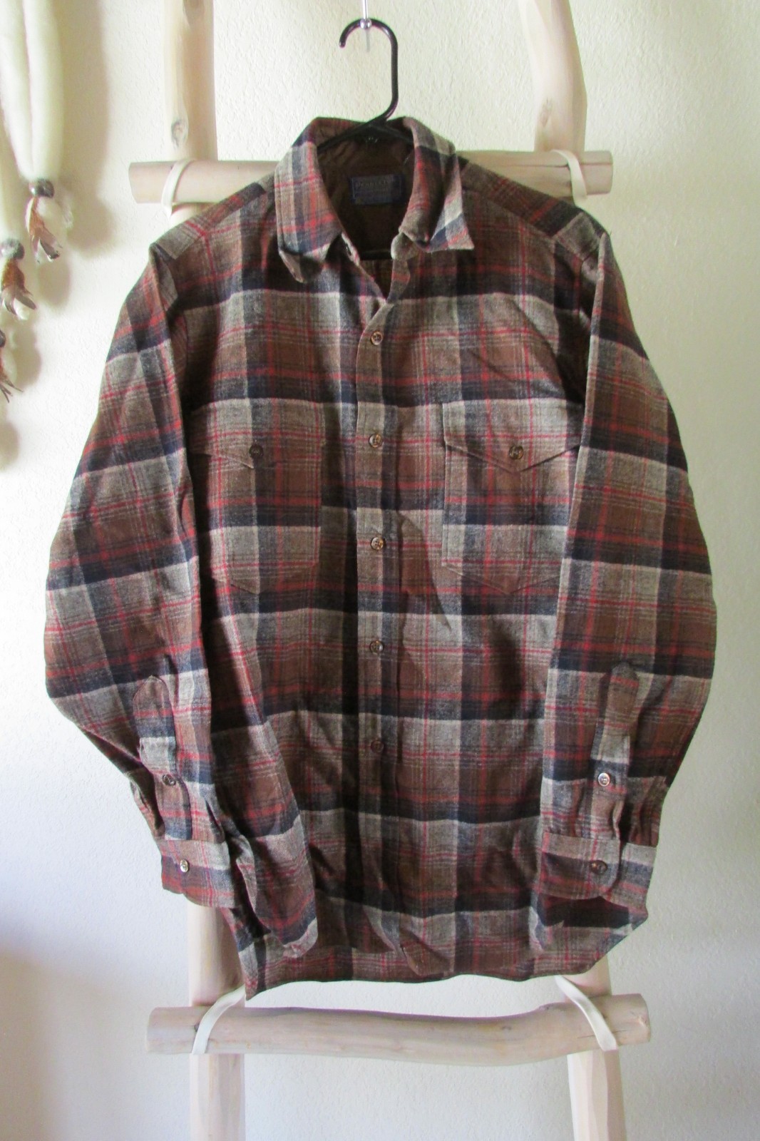 NEW VINTAGE PENDLETON M VIRGIN WOOL PLAIDS BUTTON UP LONG SLEEVE SHIRTS