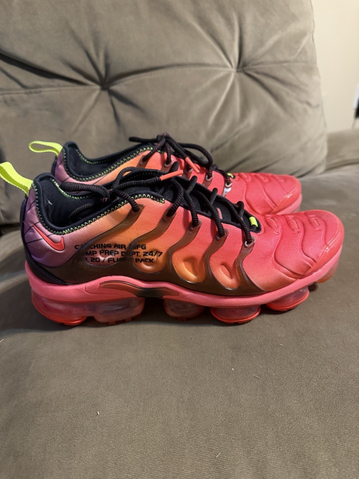 Nike Air VaporMax Plus Laser Crimson Low Top Lace-Up Sneaker CU4709-001