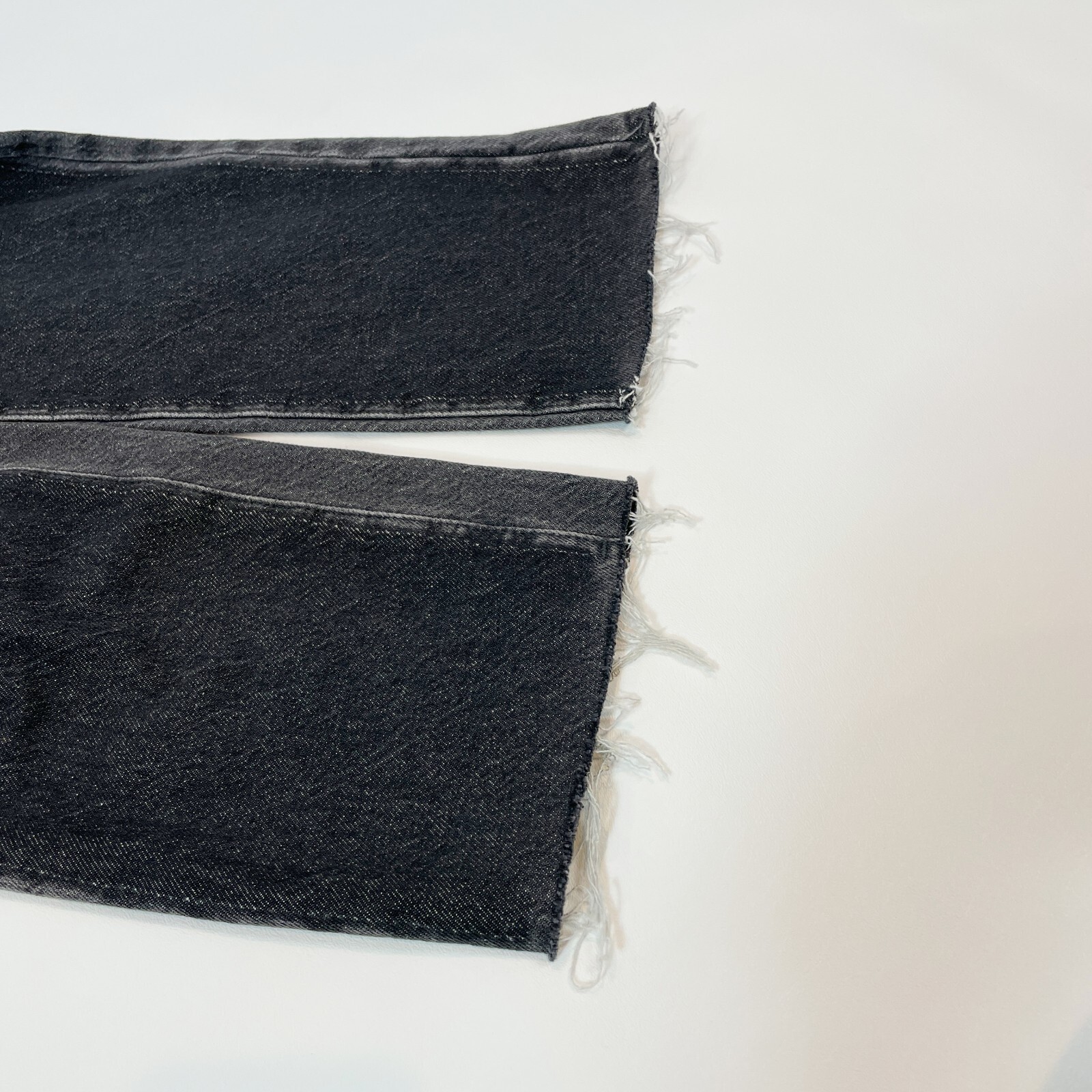 NEW PacSun Jeans Womens 25 Two Toned Black Denim High Rise Straight Raw Hem