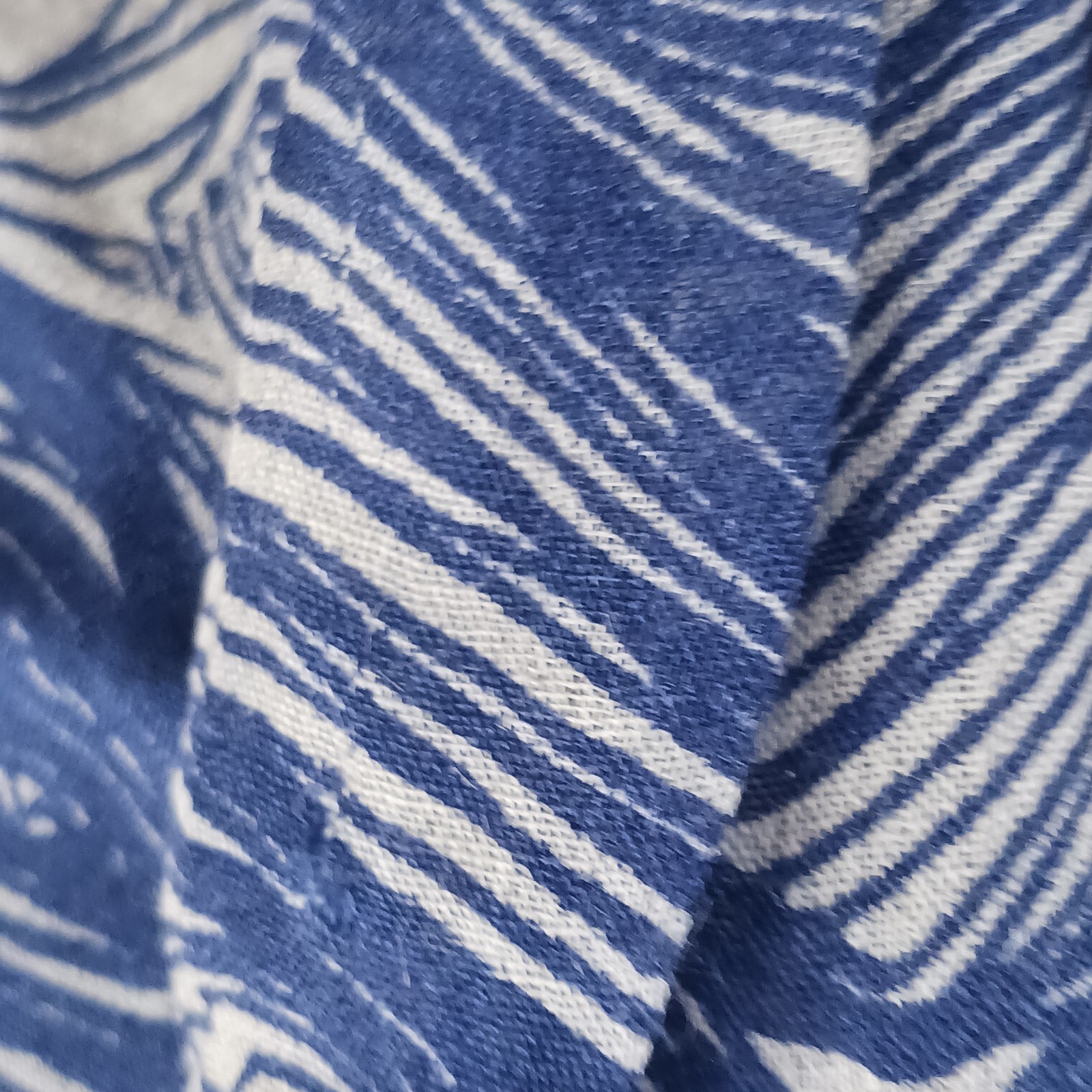 MARIMEKKO Scarf Wrap Large 40 Inches Fringed Edge Cotton Blue White