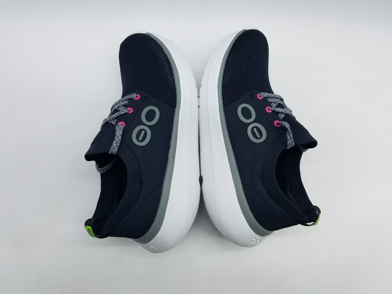 Oofos Oomy Stride Women’s Size 6 Recovery Sneakers Black