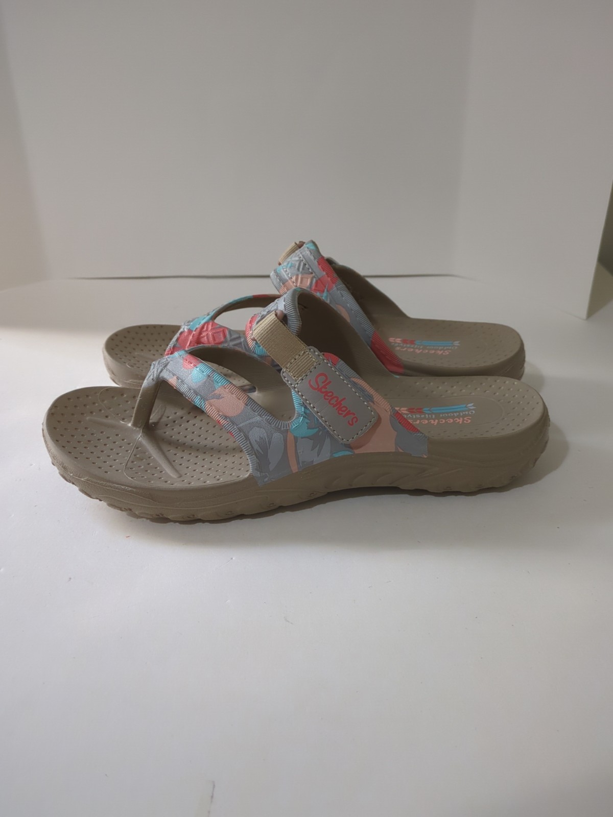 Skechers Reggae Outdoor Lifestyle Sandals Size 9 Foamies
