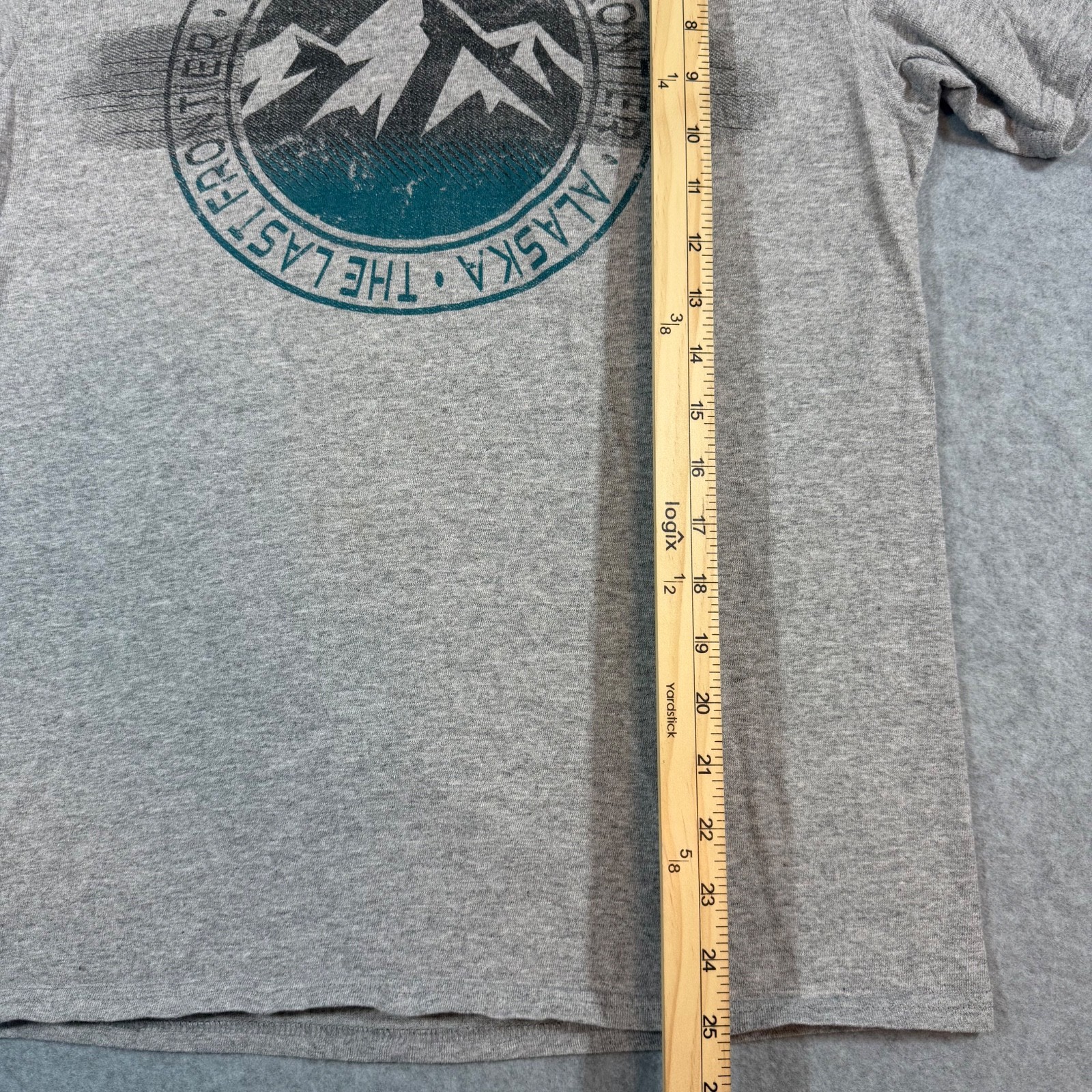 Alaska The Last Frontier Graphic T-Shirt Men’s Medium Gray Souvenir Tee