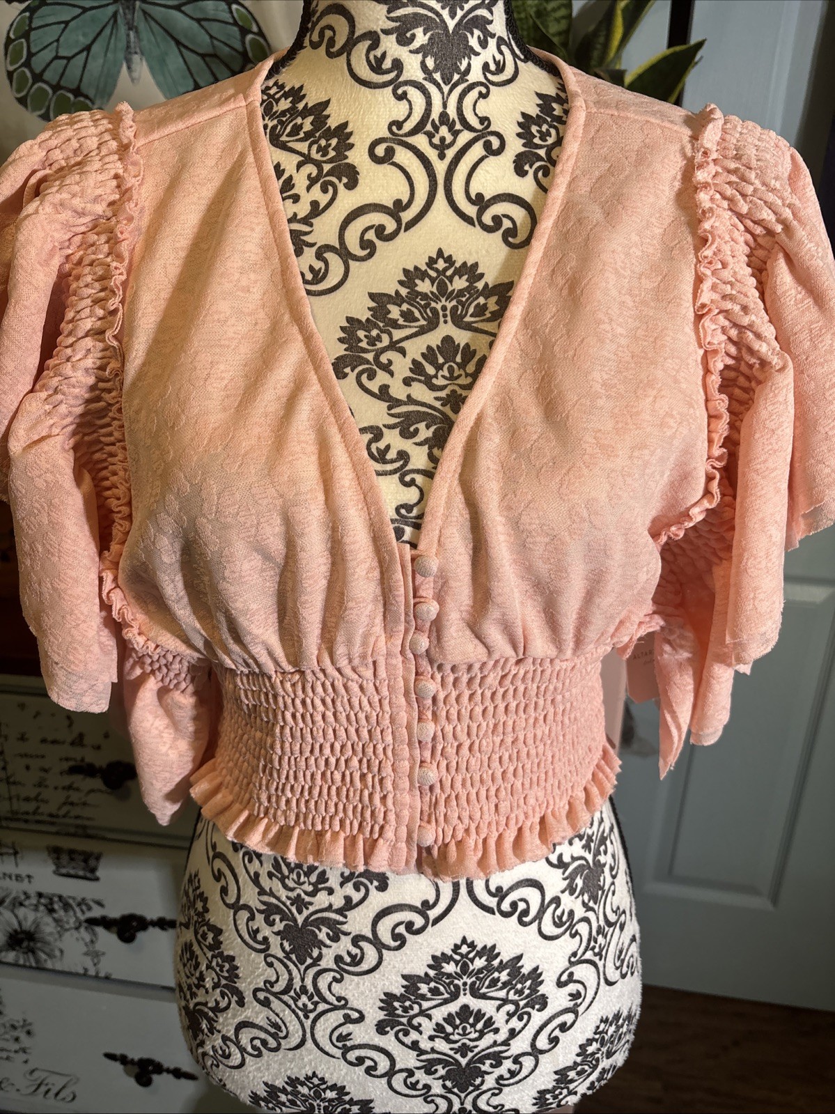 Altard State Boho Romantic Pink Ruffle Sleeve Cropped Blouse Sz Med. NWT