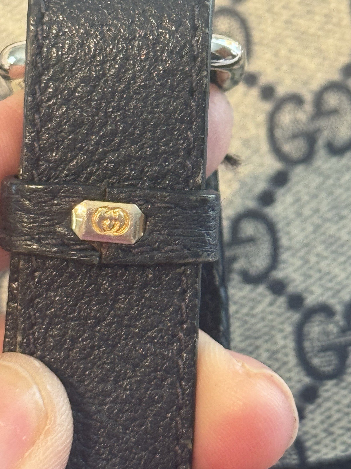 Gucci GG Supreme Monogram Beige/Black Medium Crossbody w/ Detachable Strap