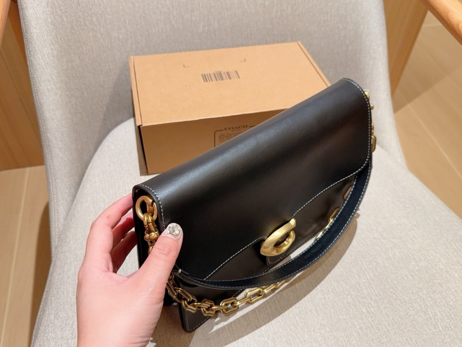 COACH Classic Flap Black Leather Large Shoulder Bag with Chain Crossbody Bag