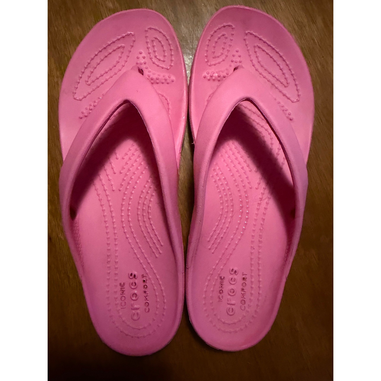 Crocs Kadee II Flip Flops Womens 6 Electric Pink Sandals Iconic Comfort Summer