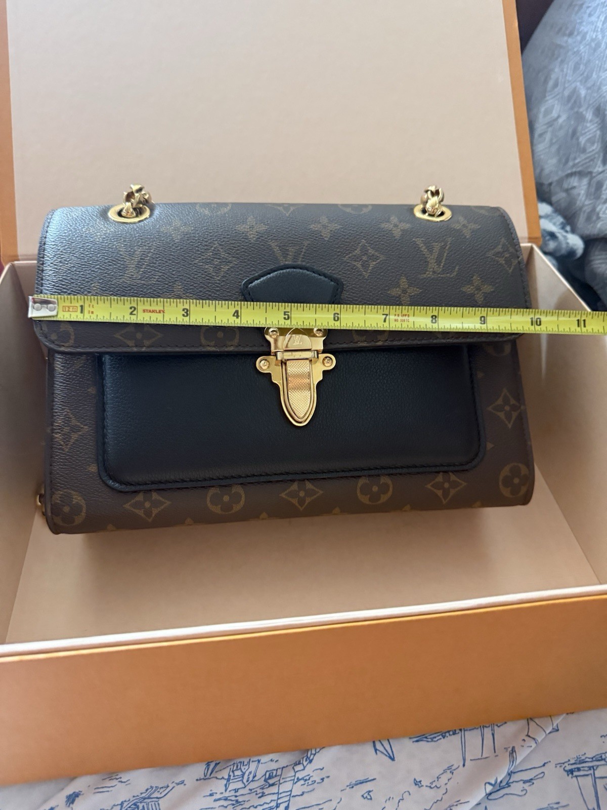 Louis Vuitton Monogram Brown/Black Flap Push Lock Gold Chain Shoulder Bag Box