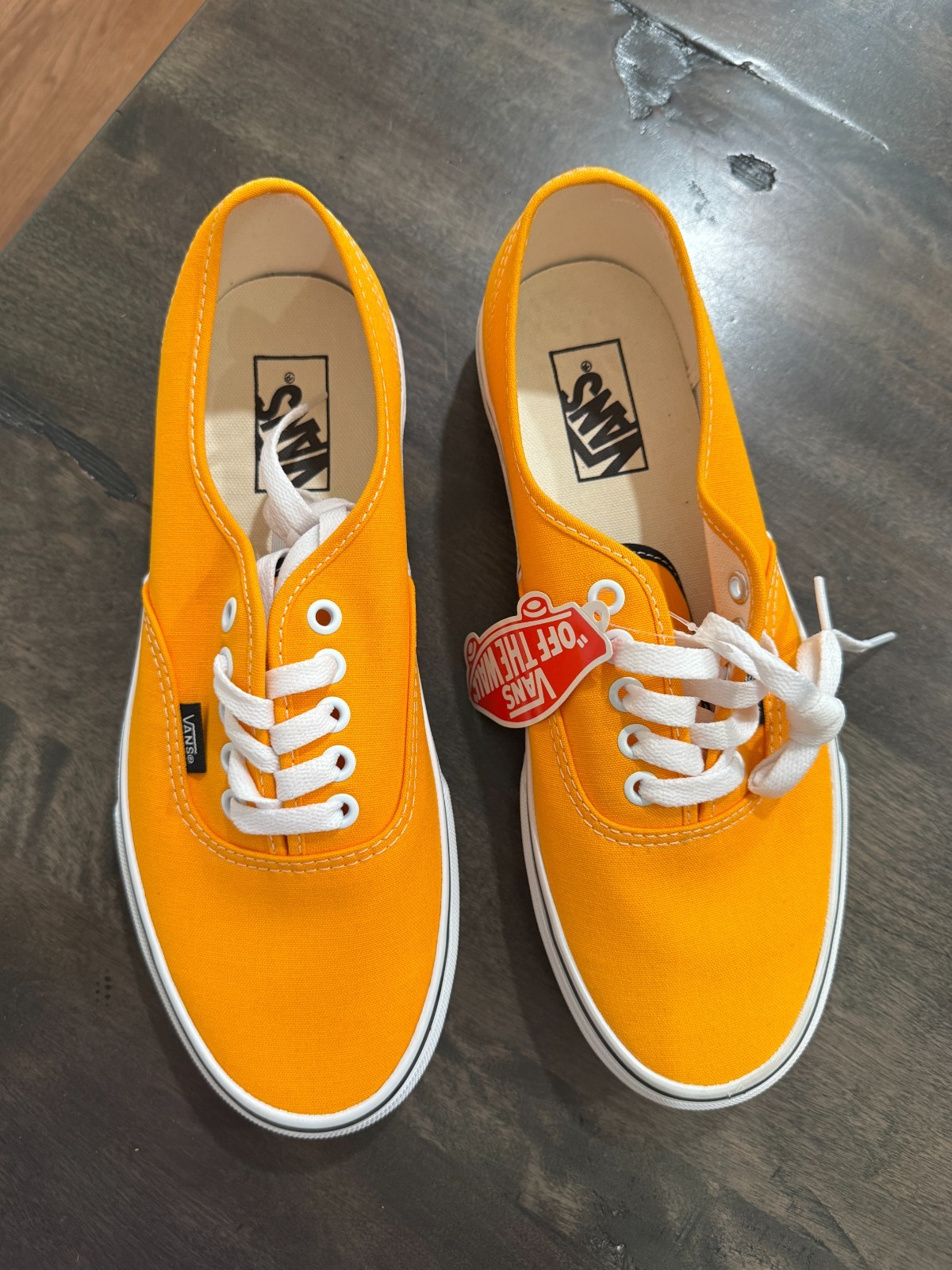 Vans Authentic ‘Desert Sun/ true white’ (SKU VN0A5kRF8ED) Men size 7.5 – 12