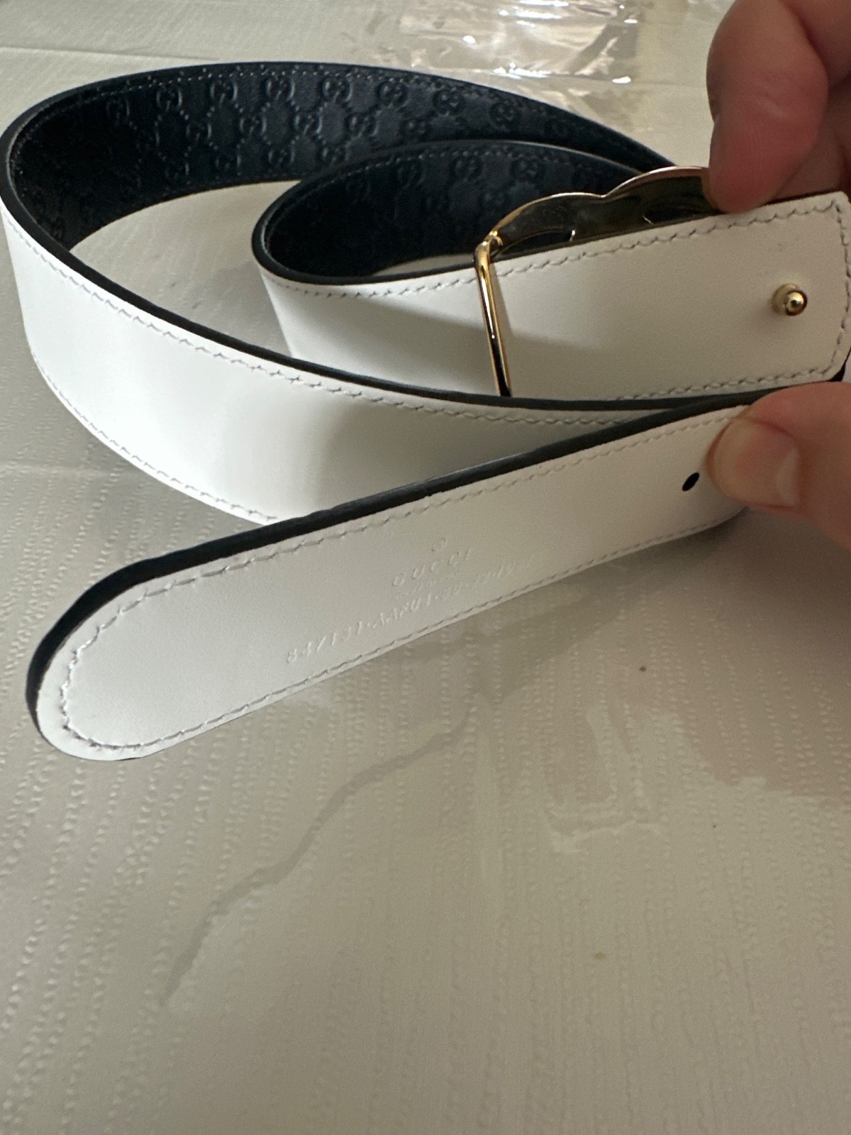 Gucci Belt 80 cm Reversible Black and White waist 26-28 with Gold color buckle