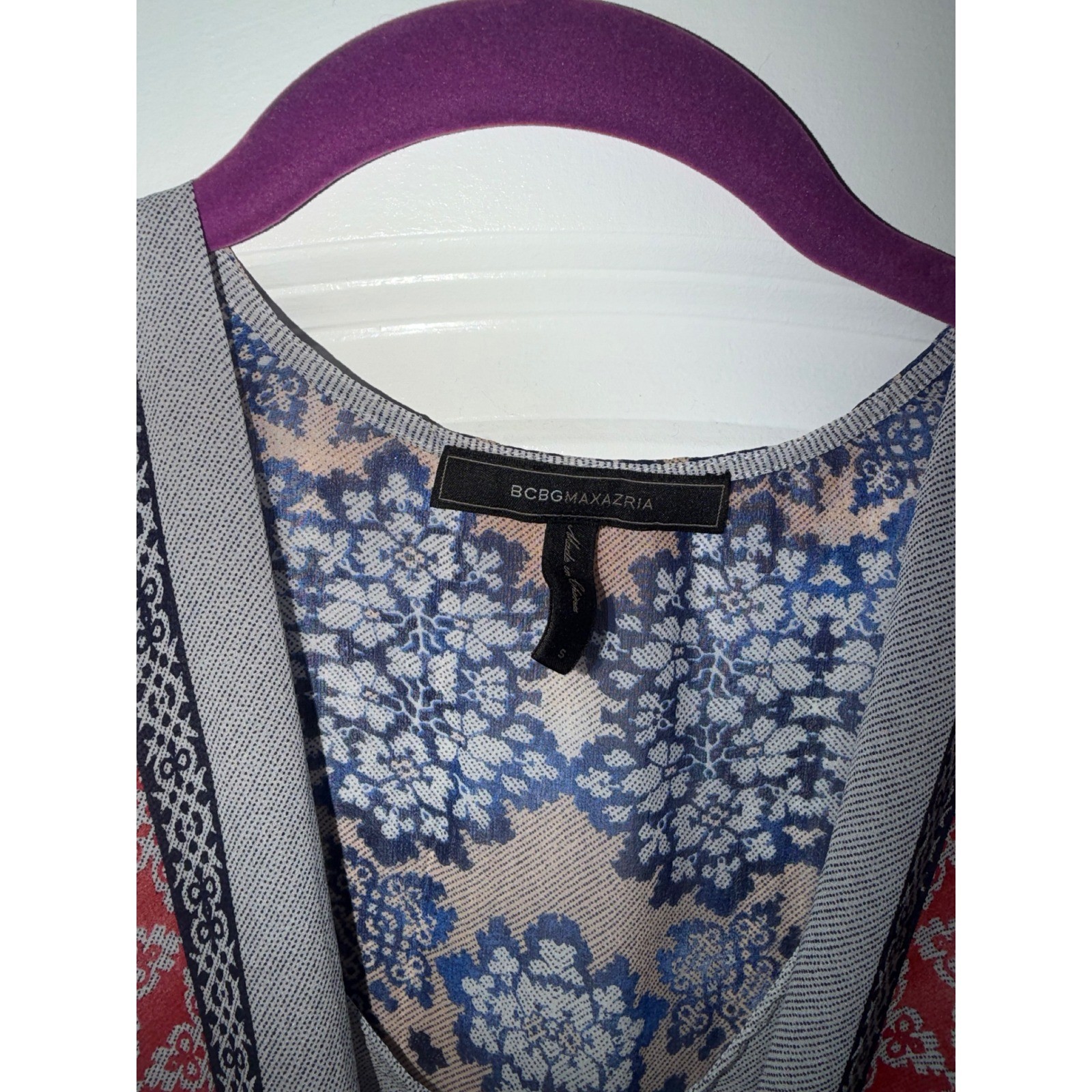 BCBGMAXAZRIA Womens S 100% Silk Medallion Print Wrap Blouse Blue Red Grey Small
