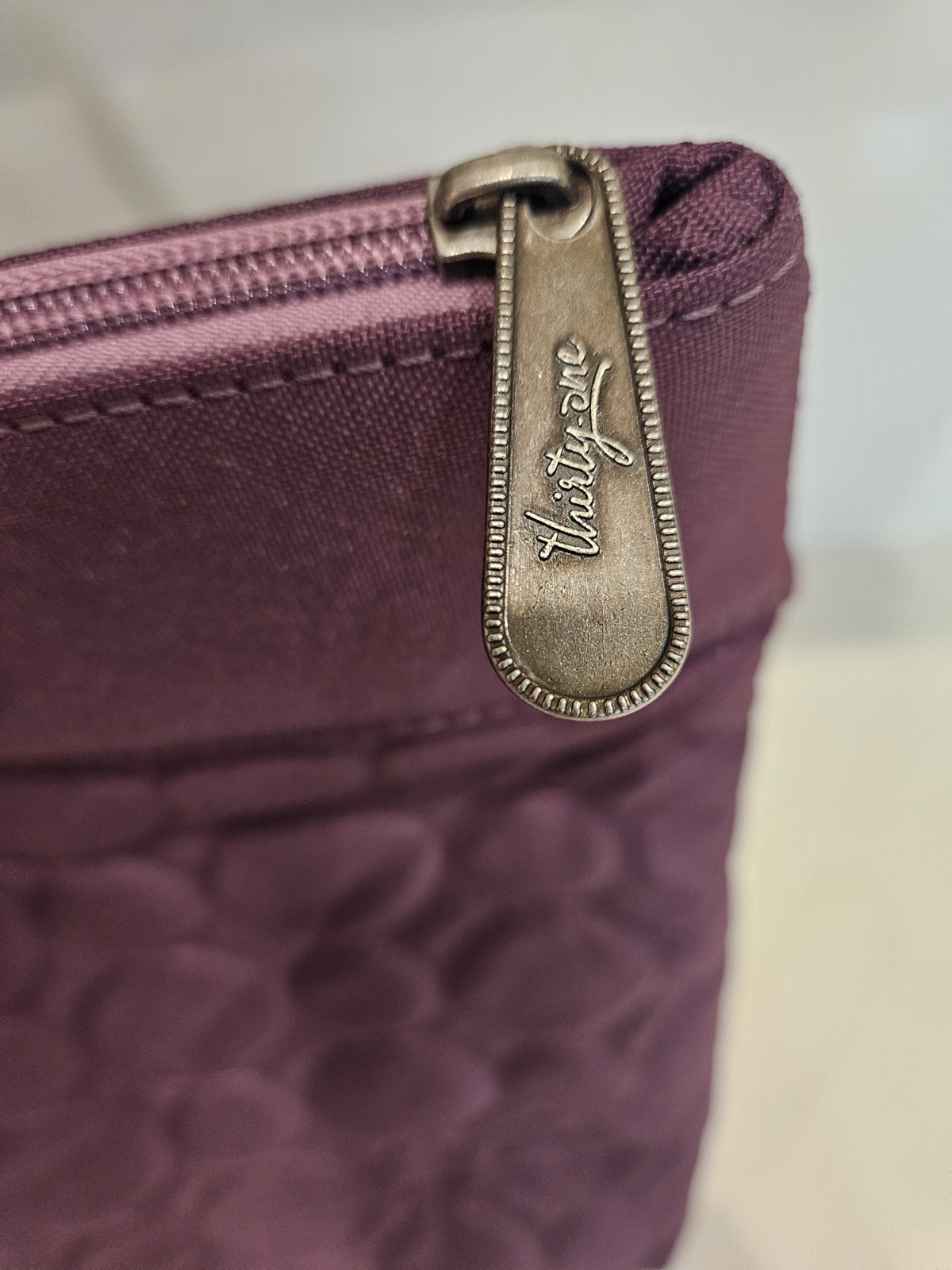 Thirty-One Vary You Versatile Bag/Purse Purple Circle Quilted Large