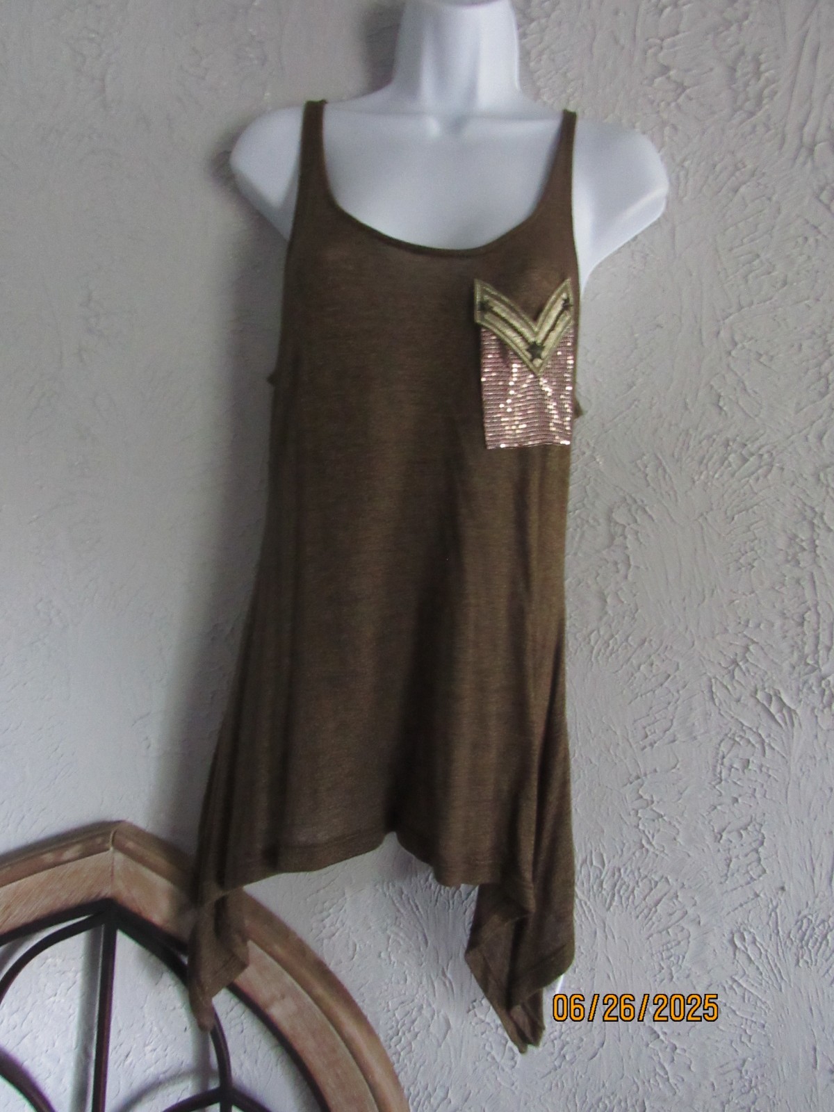 VTG L Olivia Moon heather army green tank top chain mele pocket military detail