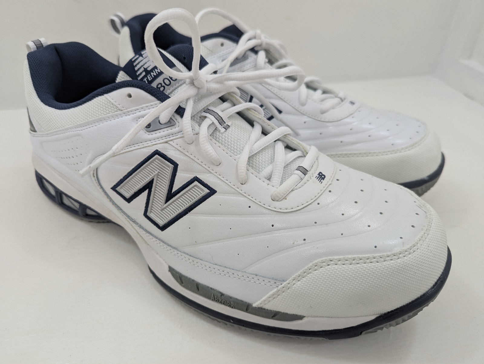 New Balance 806 Tennis Shoes Men 15 EEEE White Navy Sneakers MC806W