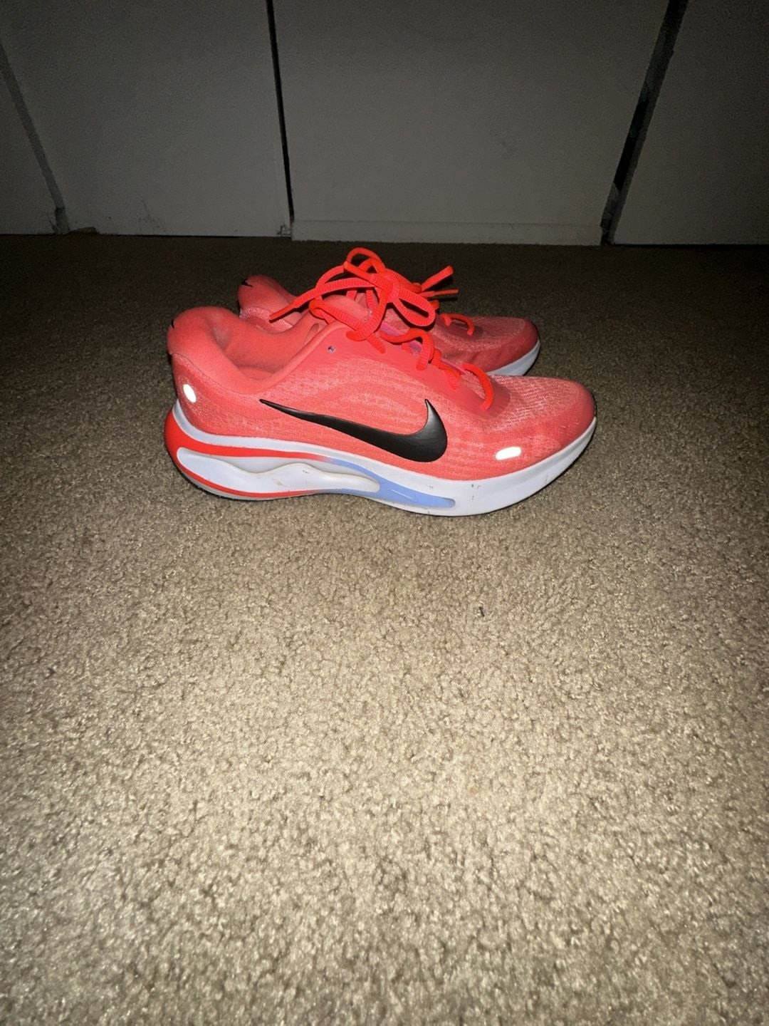 Nike Women’s Journey Run Magic Ember / Bright Crimson FJ7765-801
