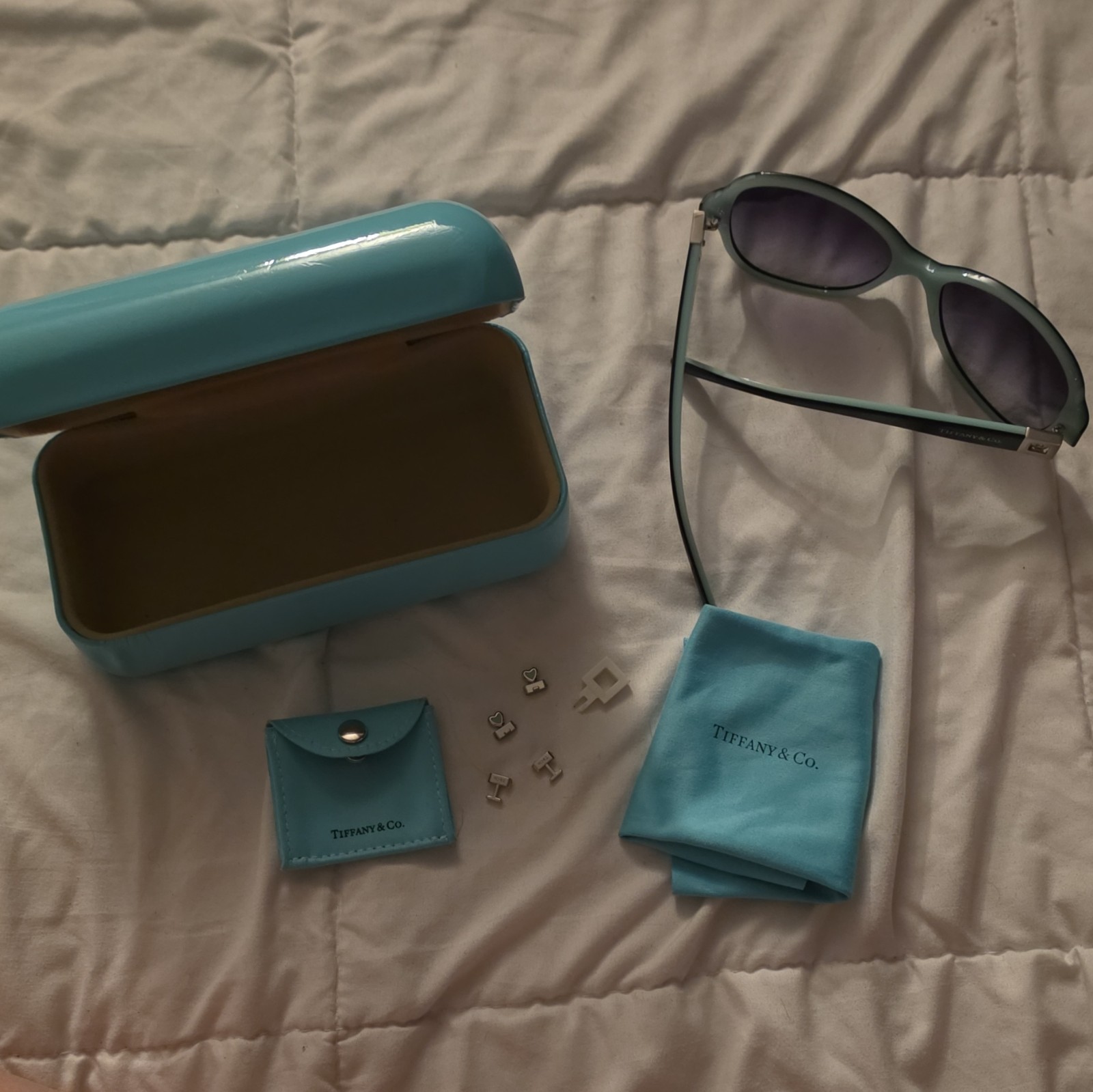 Tiffany & Co. Women’s Cat Eye Sunglasses Blue Frame Purple Gradient Lenses Set