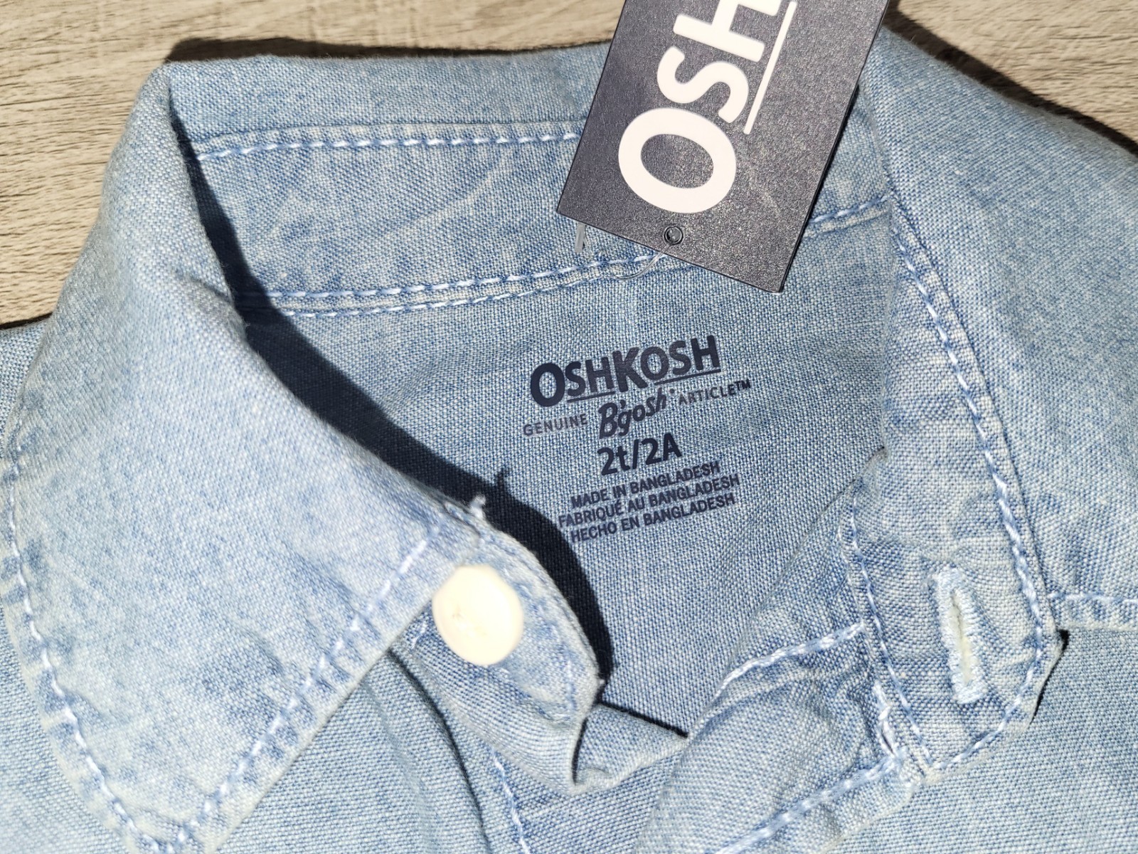 OshKosh B’Gosh Baby Toddler Boys Blue Denim Chambray Button Up Shirt Size 2T NWT