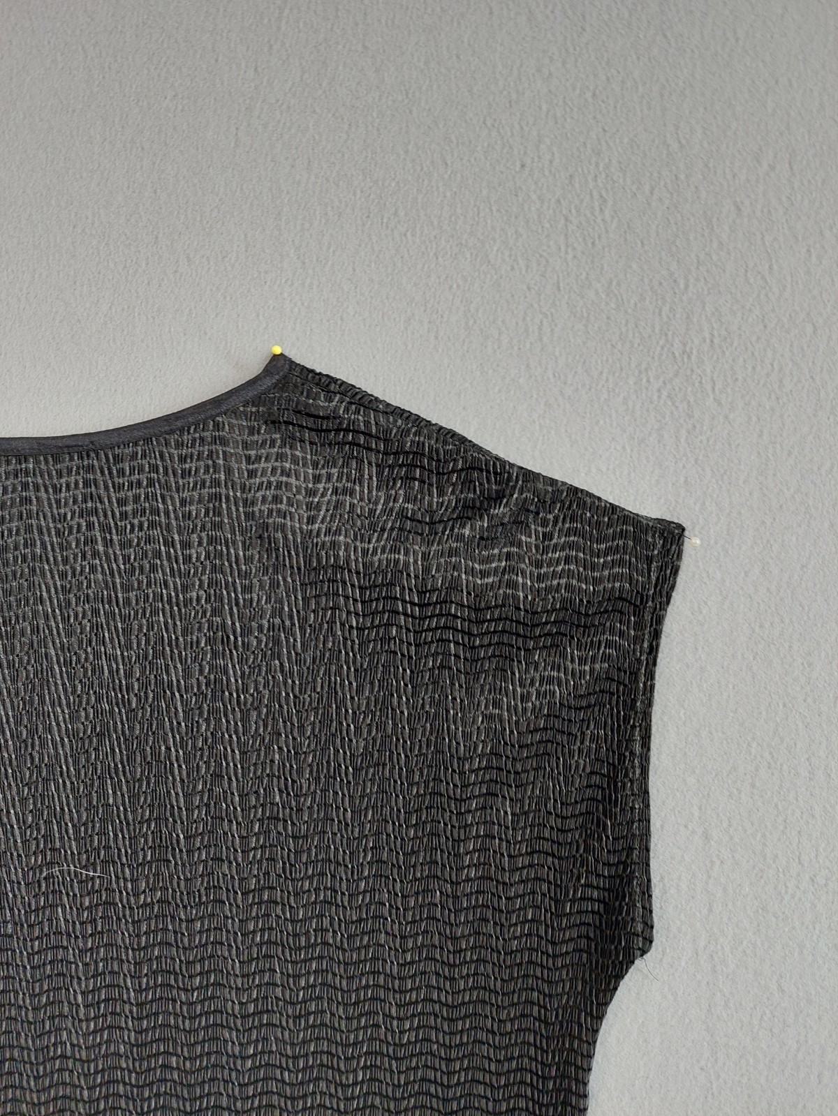Elementz Women Blouse Top L Dark Gray Textured Knit Cap Sleeve Pullover Warm Fit