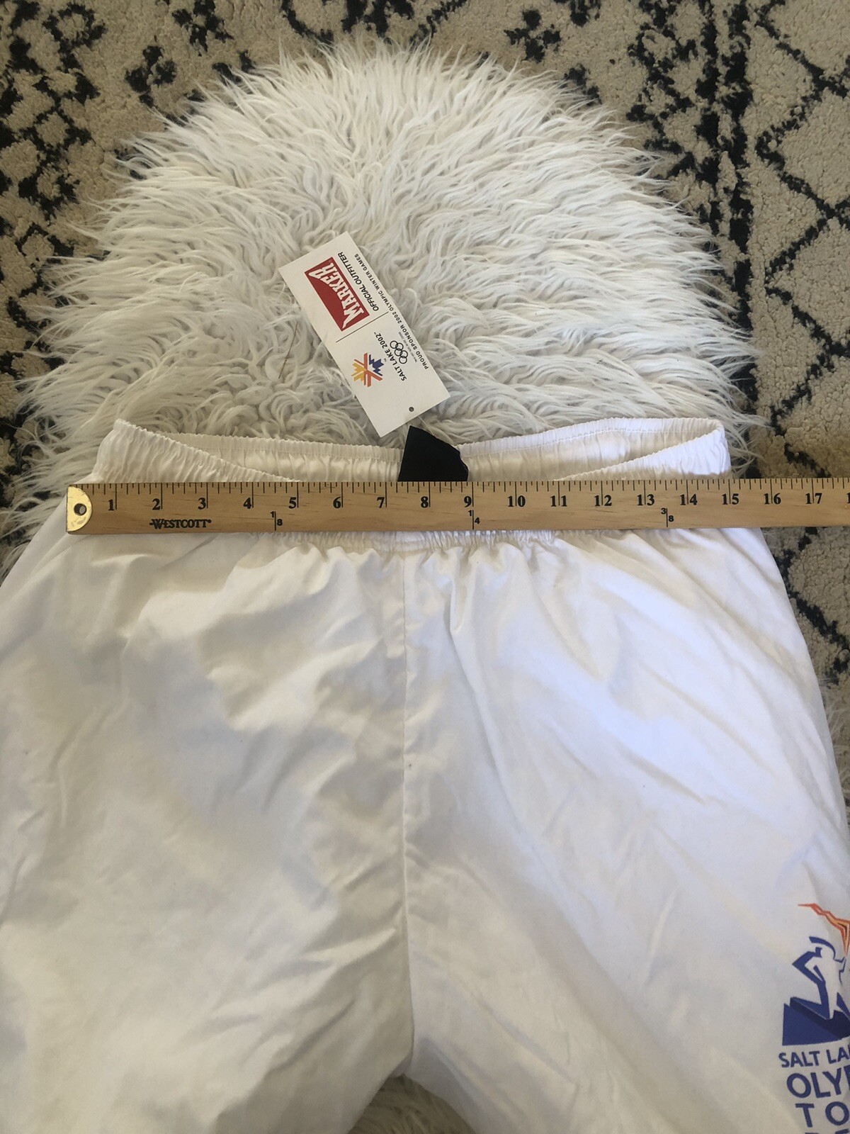 Official Salt Lake 2002 Winter Olympics Torch Relay Uniform Pants NWT Large. D9