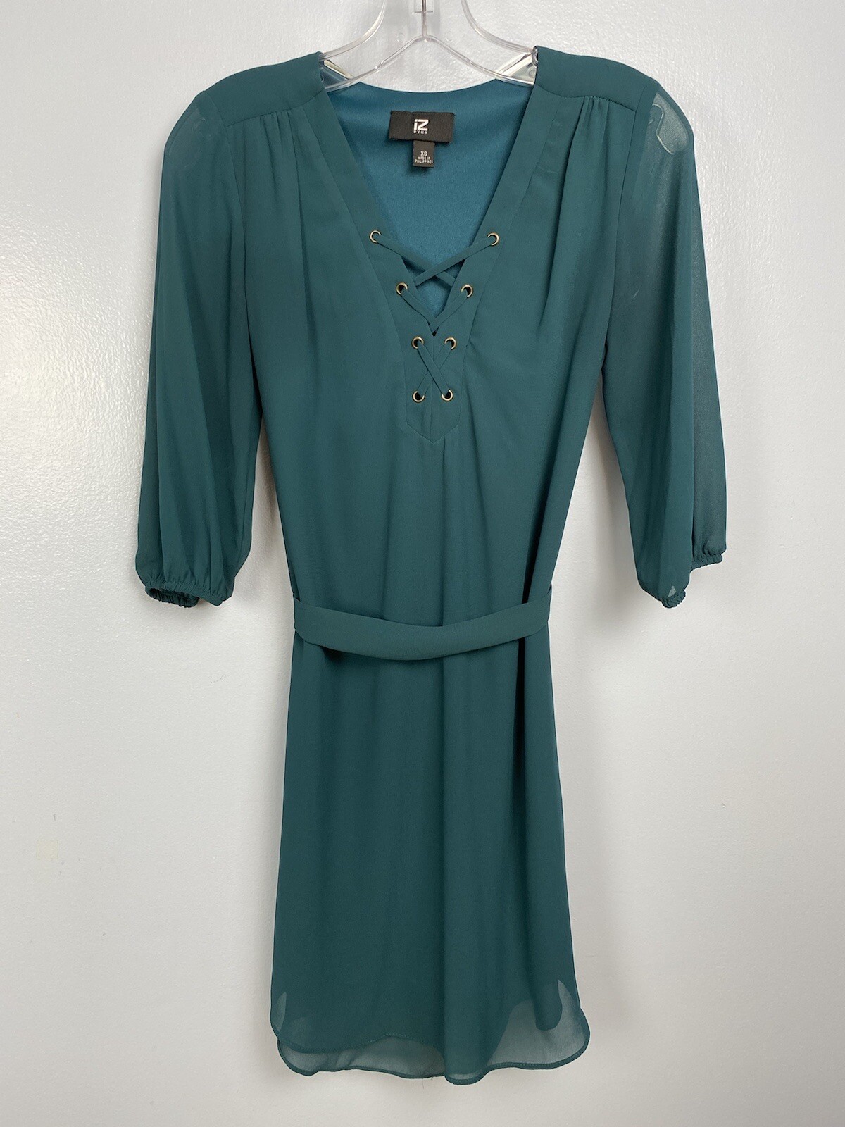 iz byer green elbow sleeve dress size XS