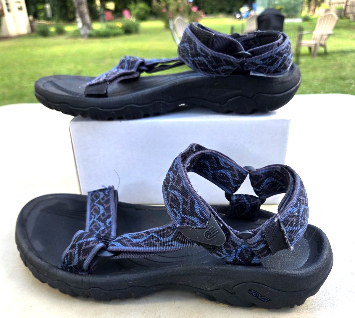 Teva Hurricane 4 Sandals Men’s 8, Women’s 9.5 Wavy Trail Navy Blue Hiking Water