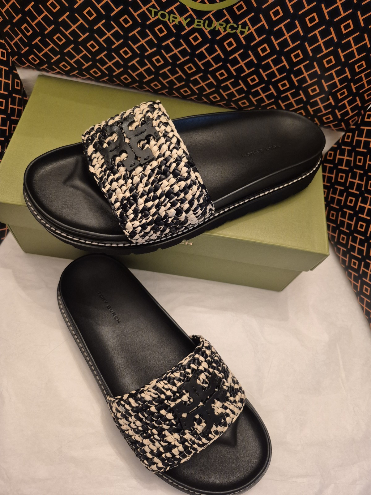 TORY BURCH EVERLY LUG SLIDE/ZIG ZAG RAFFIA IN NATURAL/ BLACK;NIB;SZ 11M;RET $368
