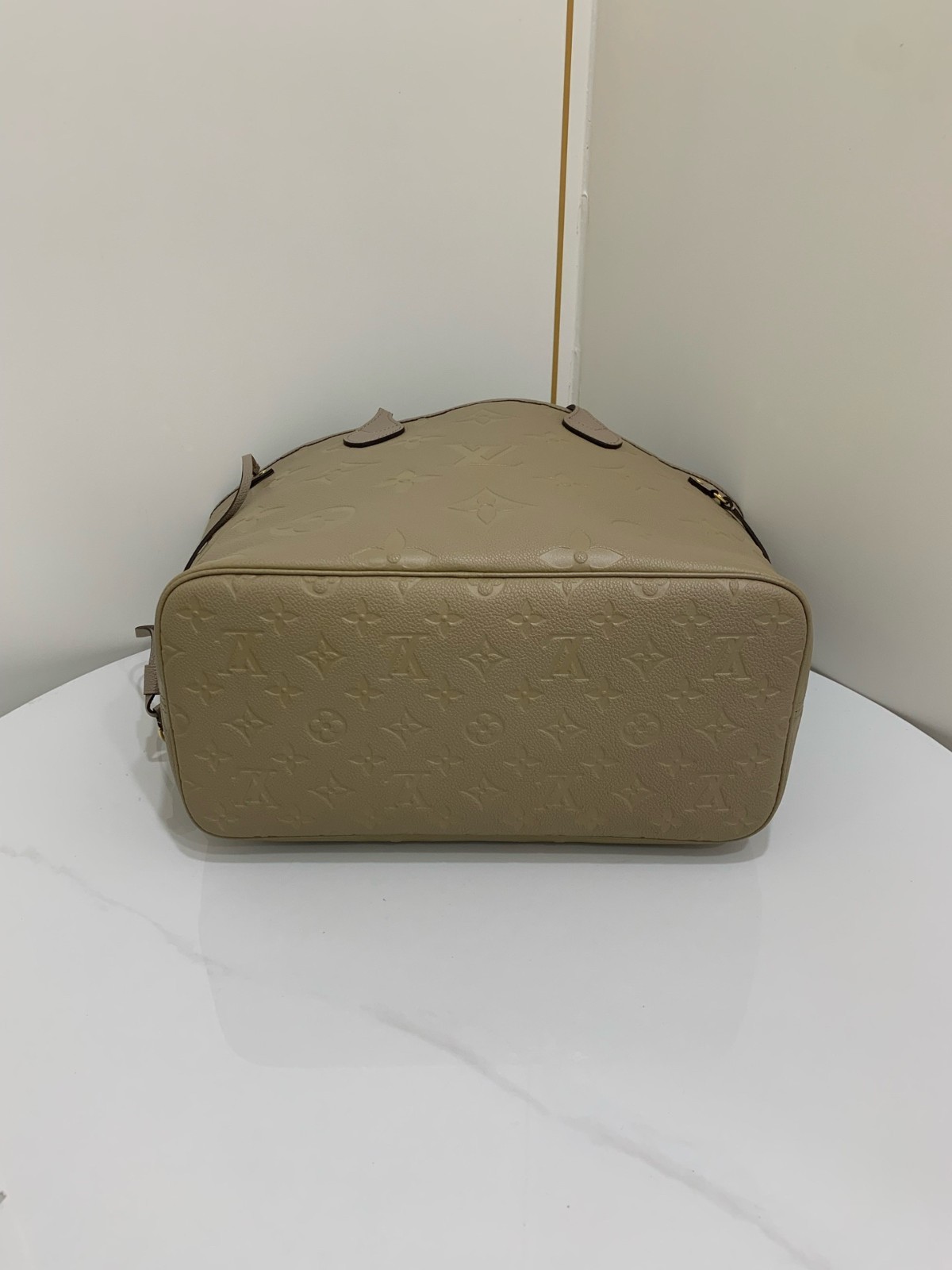 Louis Vuitton Neverfull MM Embossed Calfskin Tote Bag（Microchipped）（31×28×14）cm