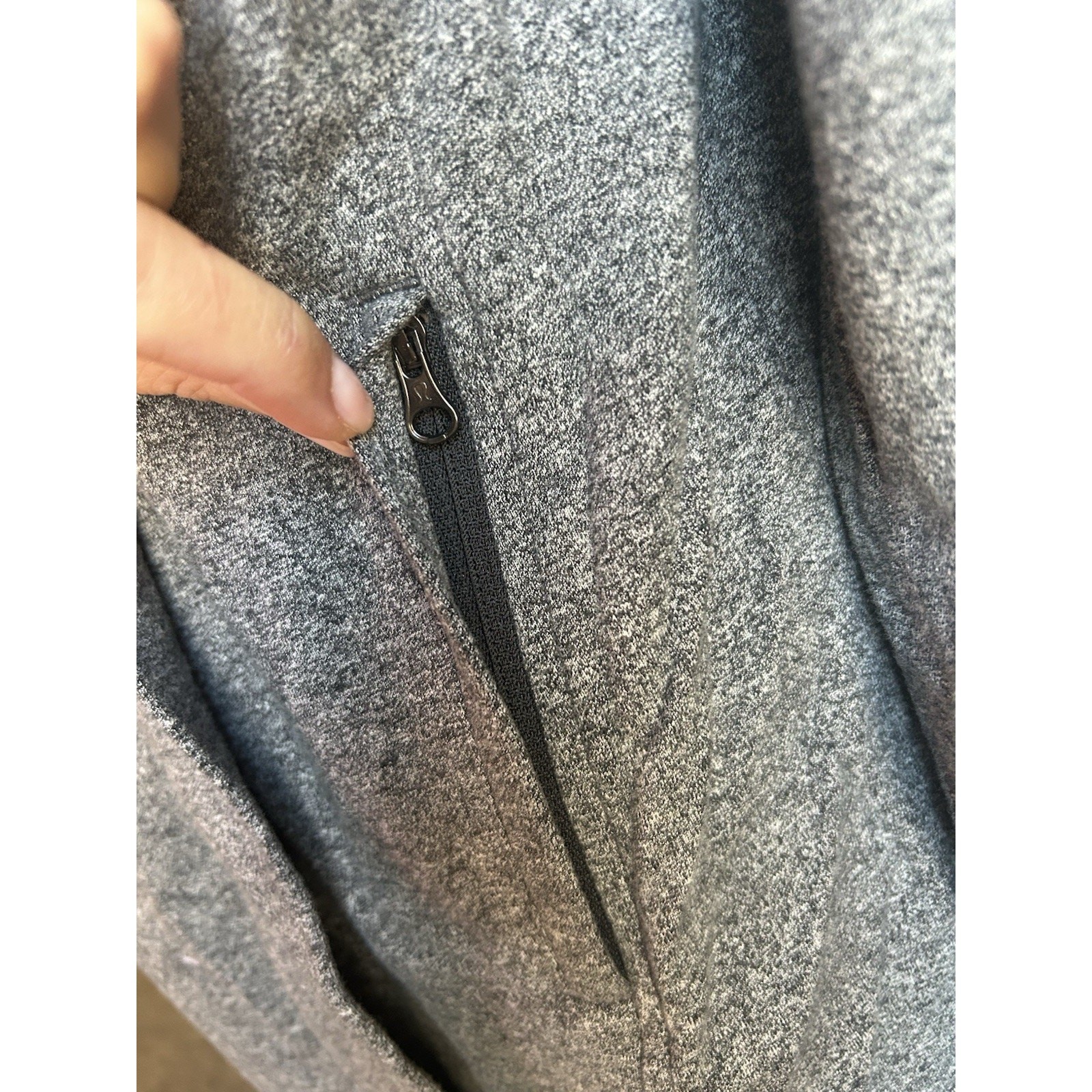 Lululemon Wrap Up Jacket Womens 4 Hooded Long Zip Magnetic Close NWT Active