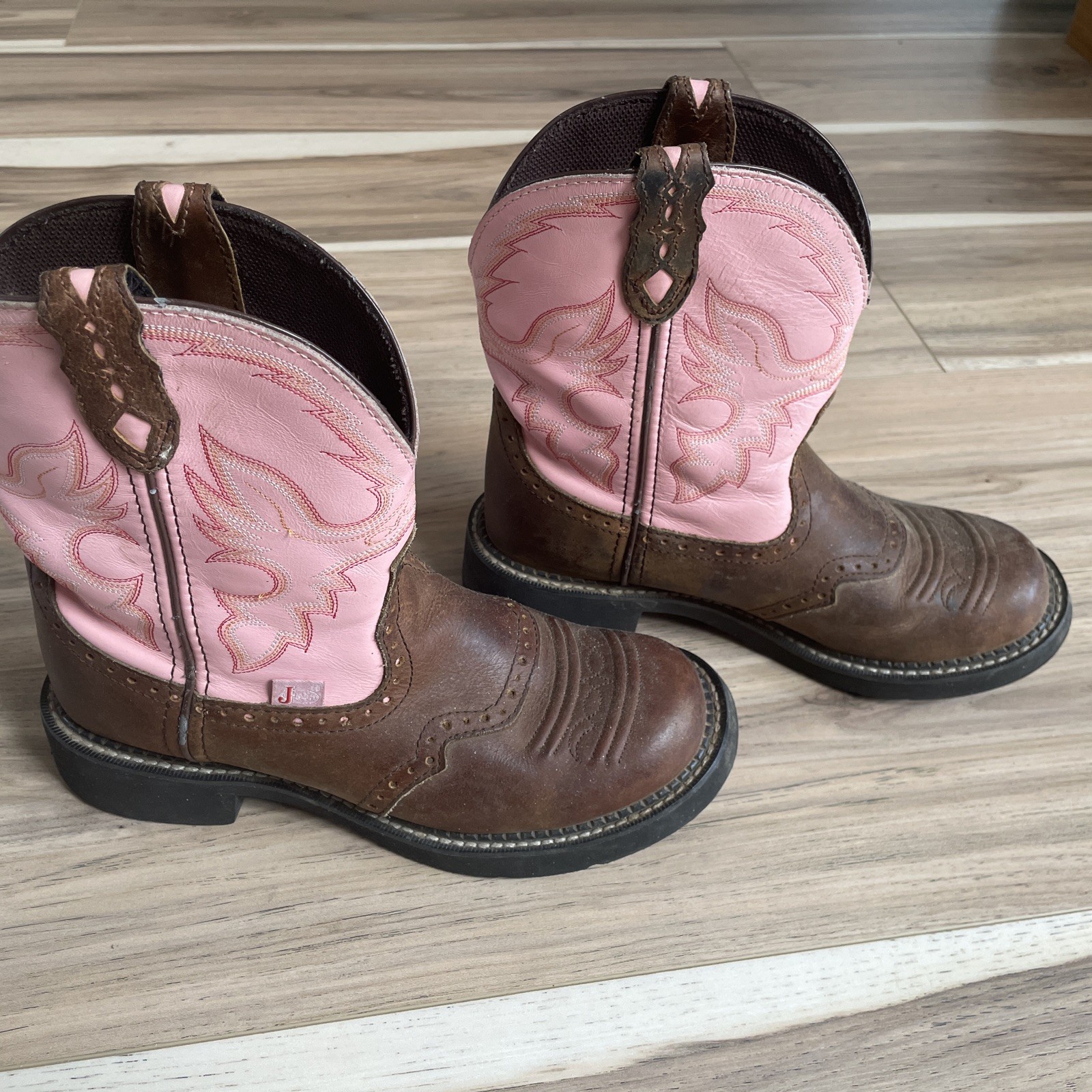Justin Boots Women’s Western Leather Boots Brown Pink Embroidered L9901 Sz 8-1/2