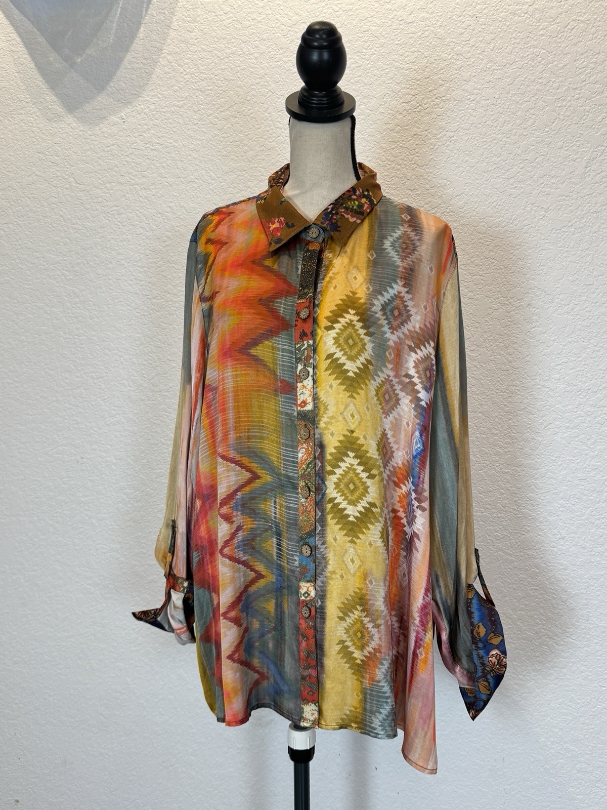 John Mark Size 2X Floral Roll-Tab Sleeve southwestern-inspired multi-print NWT