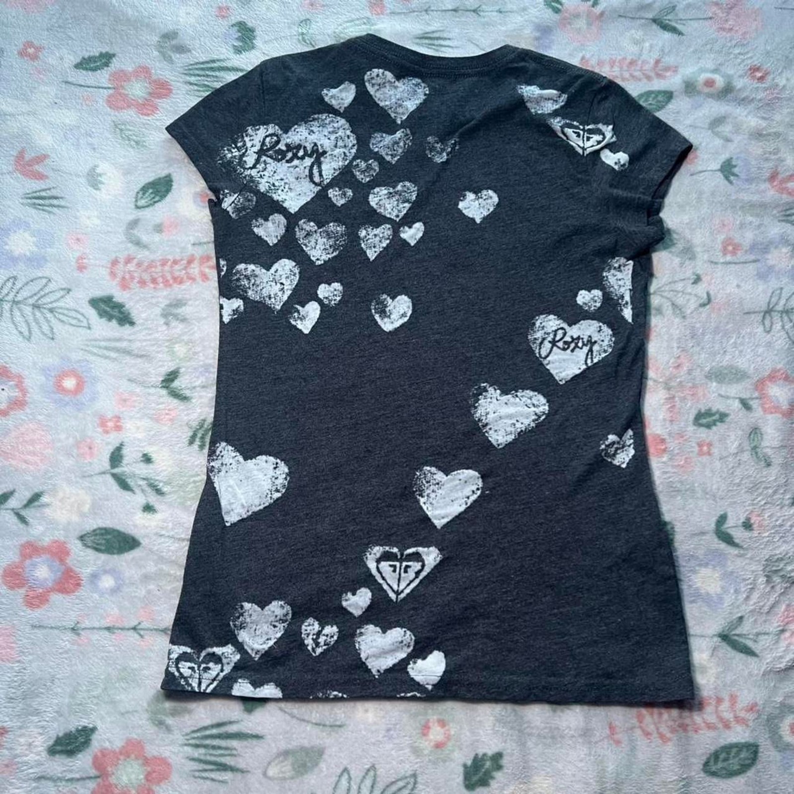 Vintage Y2K Roxy Baby Tee S – McBling Surfer Heart Logo Mall Grunge 2000s Retro