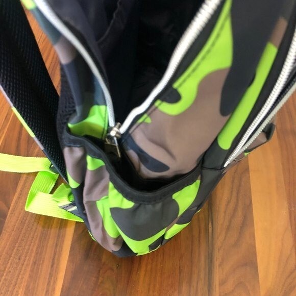 New Camouflage 19-Inch Student School Book Bag & kids Sports Backpack Green Camo