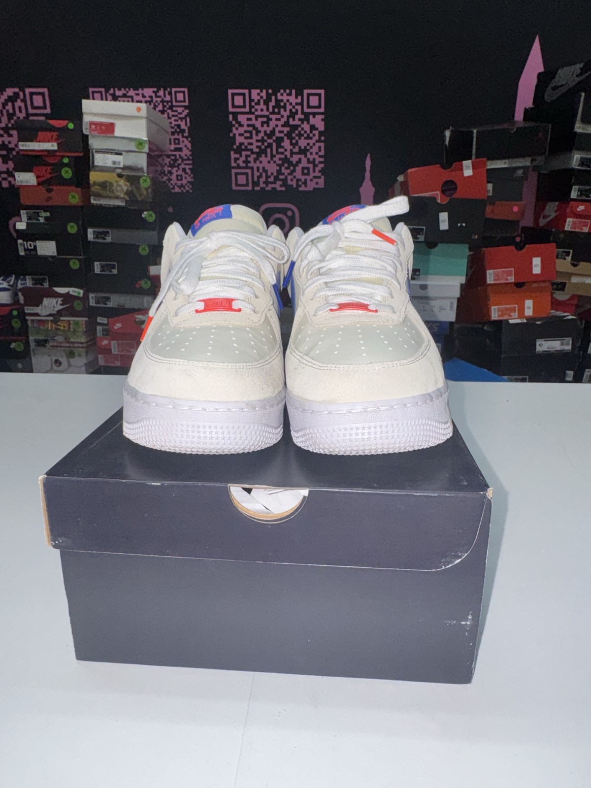 Nike Air Force 1 Low ’07 LV8 Coconut Milk Hyper Royal 10.5M/12W Pre-Owned Origin