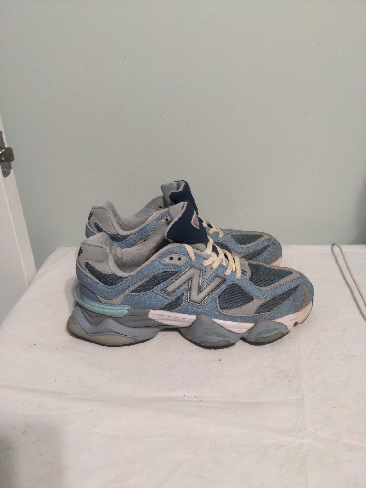 New Balance 9060 ‘Moon Daze’ Men’s Shoes Good Condition Men’s 8 Women’s 9.5