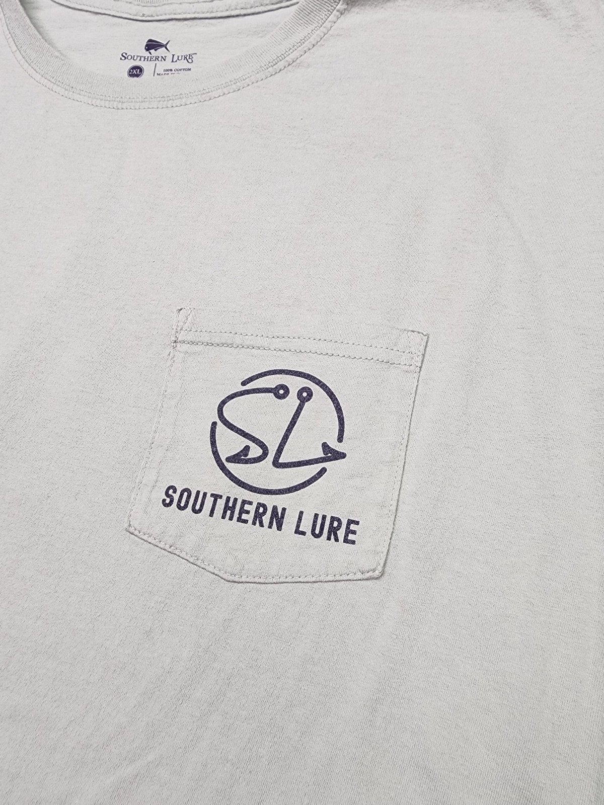 Southern Lure Shirt Mens 2XL Green Fish Graphic Pocket Tee 100% Cotton Tagless