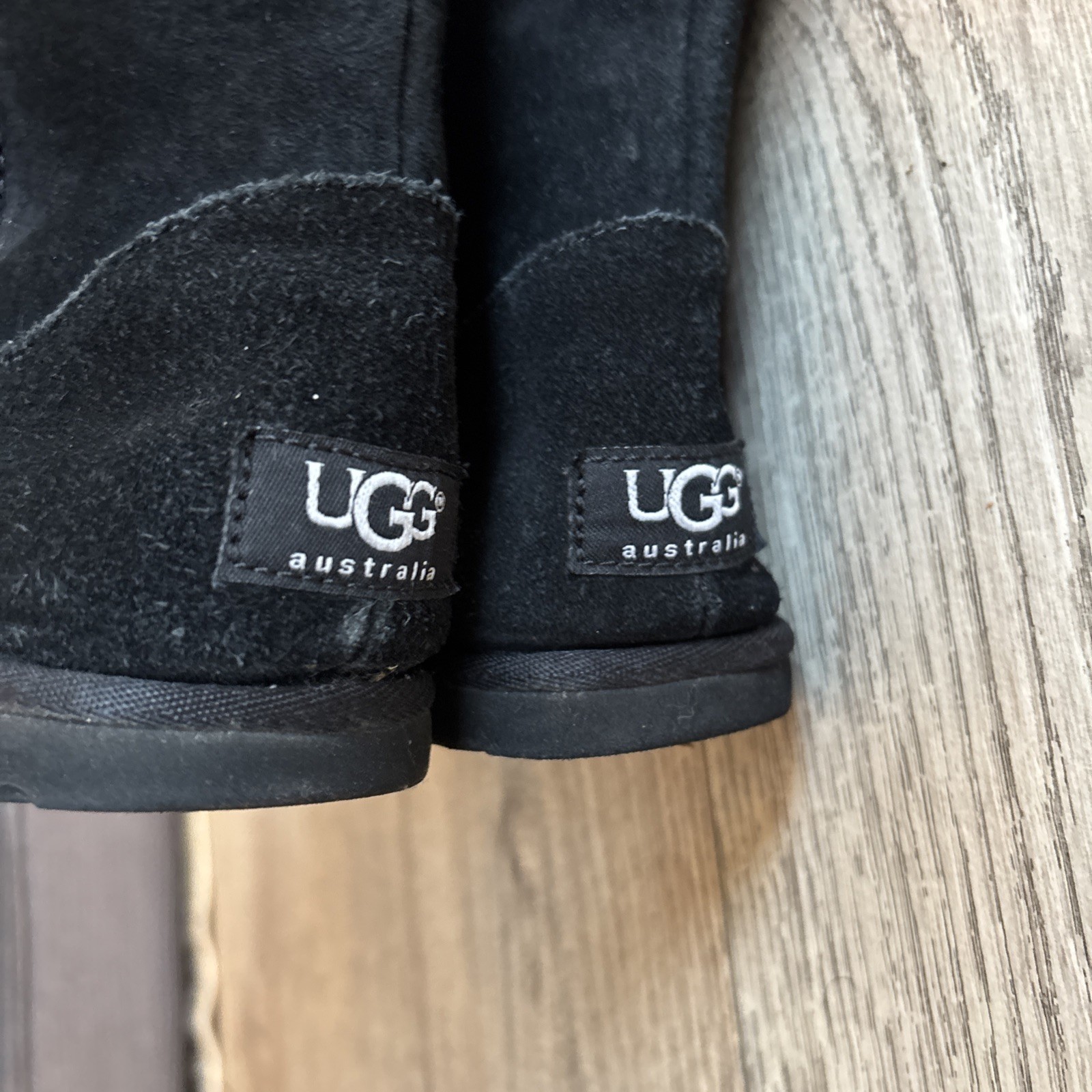 UGG Australia Women’s 3387 Lo Pro Button Fold Over Black Boots Size 8
