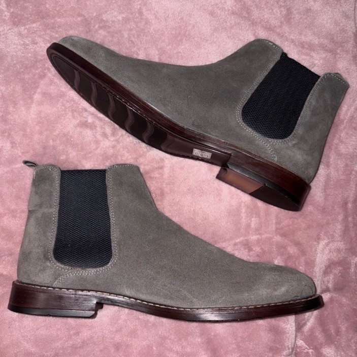 Crown Vintage Glory 2 Mens 11 Gray Suede Chelsea Boots